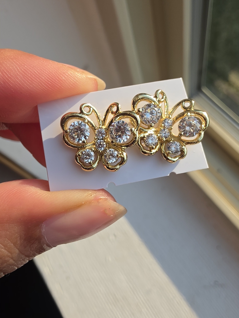 Hermosos Aretes De Mariposa Oro Laminado 14k